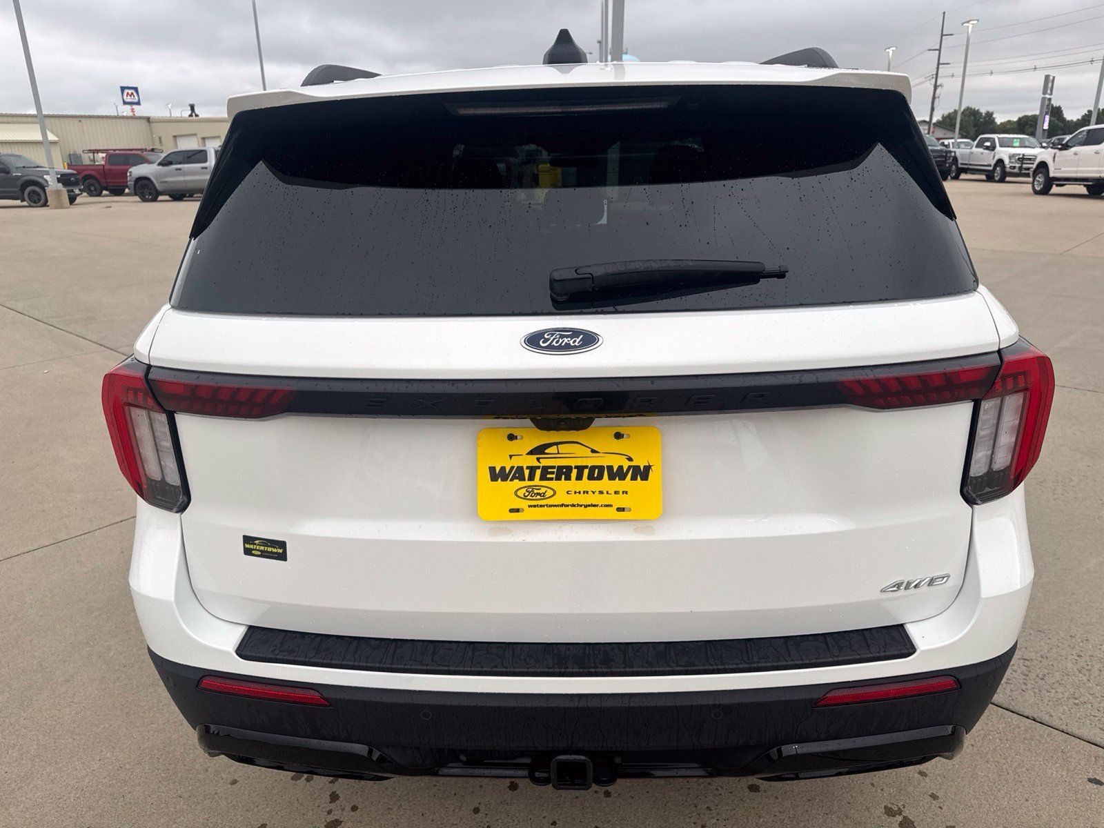Used 2025 Ford Explorer ST-Line w/ ST-Line Street Pack AWD/4WD image 6