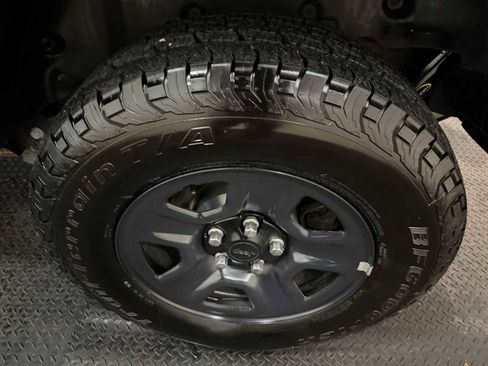 Used 2018 Jeep Wrangler Unlimited Sport image 9