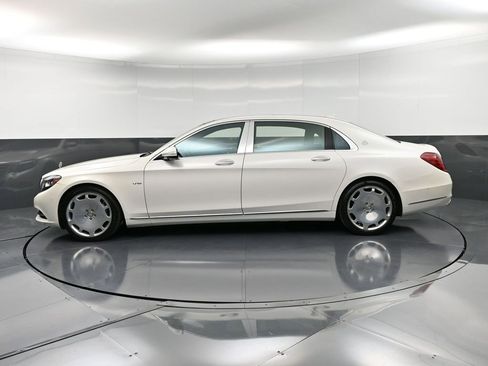 Used 2017 Mercedes-Benz Maybach S 600 image 2