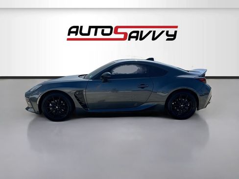 Used 2026 Toyota GR86 Premium w/ ALL Weather Mat Package (TMS) RWD image 4