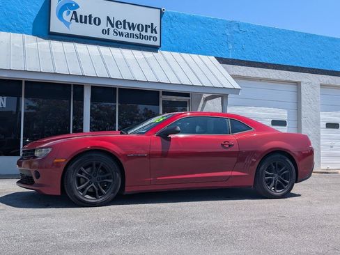 Used 2015 Chevrolet Camaro LT RWD image 1