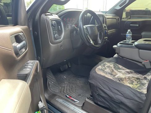Used 2020 Chevrolet Silverado 1500 RST AWD/4WD image 5