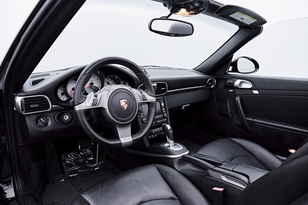 Used 2010 Porsche 911 Turbo AWD/4WD image 2