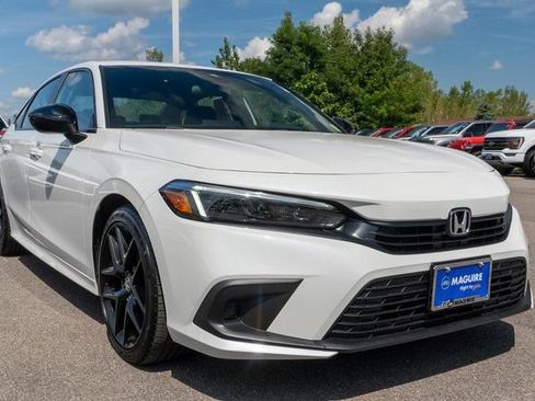 Used 2024 Honda Civic Sport image 4
