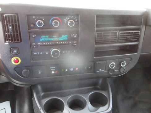 Used 2019 Chevrolet Express 2500 w/ Driver Convenience Package RWD image 18