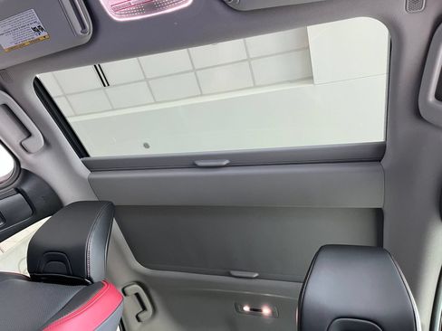 New 2026 Toyota Prius Plug-In Hybrid FWD image 19