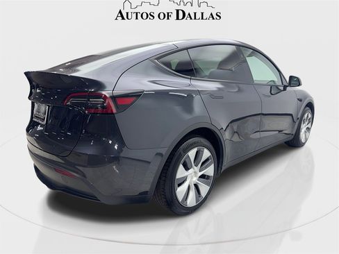 Used 2024 Tesla Model Y Long Range image 6