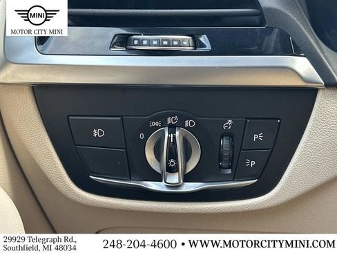 Used 2021 BMW X4 xDrive30i w/ Premium Package AWD/4WD image 29