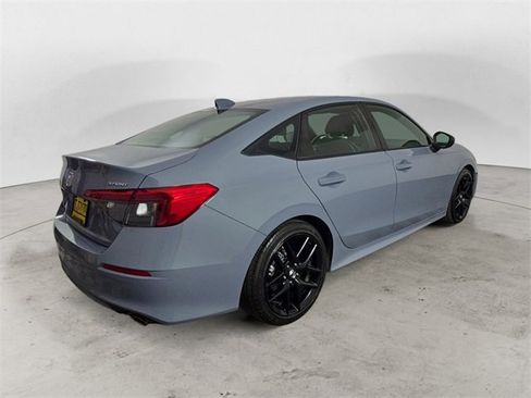 Used 2023 Honda Civic Sport image 5