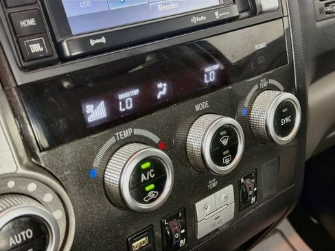 Used 2016 Toyota Sequoia Platinum AWD/4WD image 15