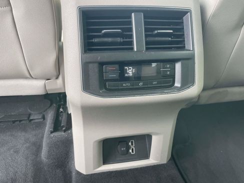 Used 2018 Volkswagen Atlas SE w/ R-Line Package FWD image 15