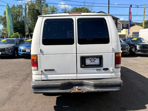 Used 2009 Ford E-150 and Econoline 150 RWD image 6