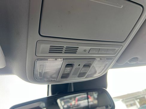 Used 2018 Honda Pilot Touring image 44