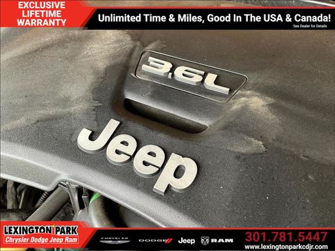 Used 2021 Jeep Wrangler Unlimited Rubicon AWD/4WD image 25