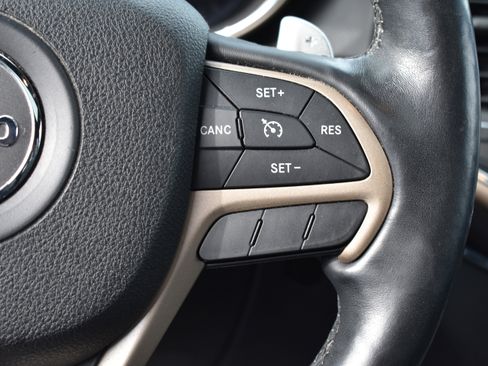 Used 2014 Jeep Grand Cherokee Limited image 14