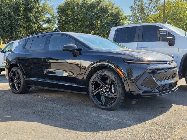 Used 2024 Chevrolet Equinox EV RS FWD image 1