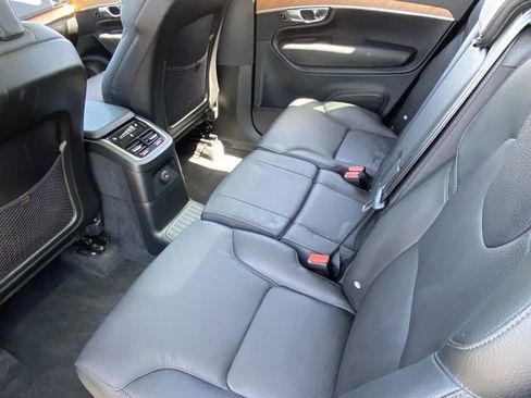 New 2025 Volvo XC90 T8 Plus w/ Protection Package Premier image 17