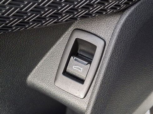 Certified 2024 BMW X2 xDrive28i w/ Premium Package image 21