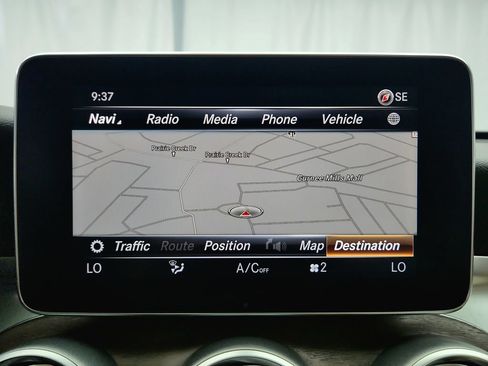 Used 2019 Mercedes-Benz GLC 350e 4MATIC image 16