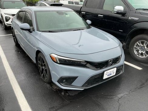 Used 2022 Honda Civic Sport Touring image 3