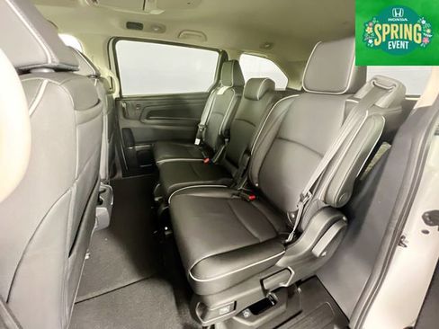 New 2026 Honda Odyssey Touring image 21