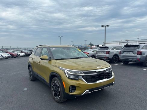 Used 2024 Kia Seltos SX w/ SX Sunroof Package AWD/4WD image 1