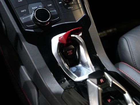 Used 2018 Lamborghini Huracan LP 610-4 AWD/4WD image 44