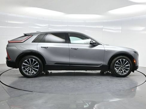 Used 2024 Cadillac Lyriq Sport RWD image 37