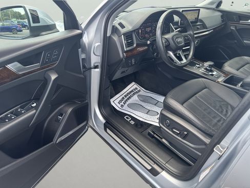 Used 2018 Audi Q5 2.0T Premium Plus w/ Premium Plus Package AWD/4WD image 11