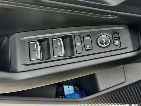 Certified 2023 Honda Accord EX image 20