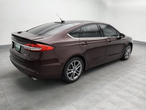 Used 2017 Ford Fusion SE w/ Equipment Group 201A FWD image 10