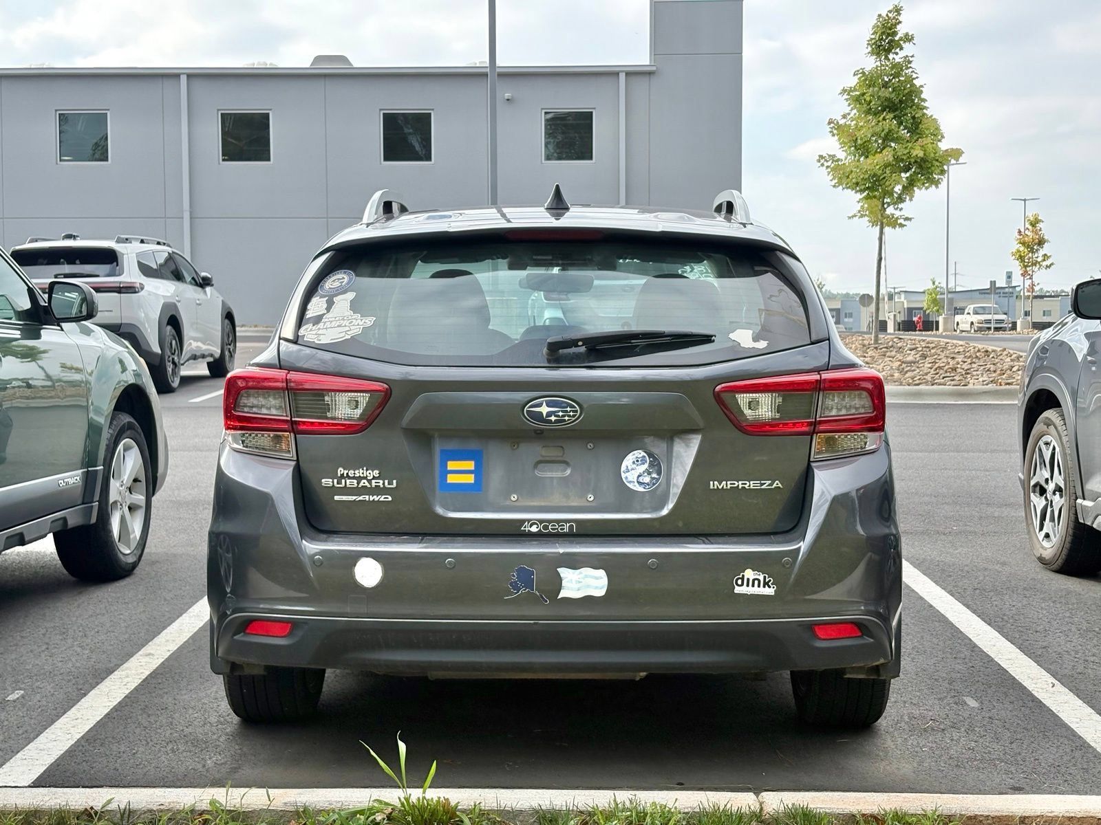 Used 2020 Subaru Impreza 2.0i Limited w/ Popular Package #2 AWD/4WD image 5