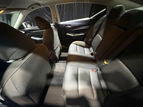 Used 2022 Nissan Altima 2.5 SV FWD image 17