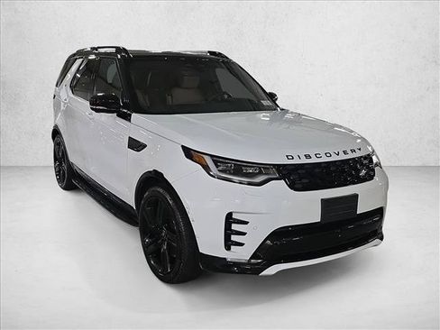 New 2025 Land Rover Discovery Dynamic SE AWD/4WD image 3