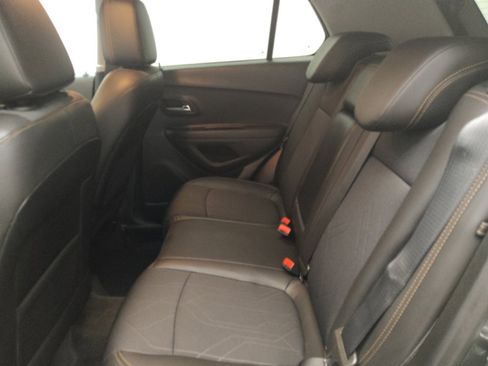 Used 2020 Chevrolet Trax LT w/ Driver Confidence Package FWD image 18