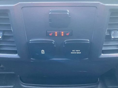 Used 2017 Ford F150 Lariat w/ Equipment Group 502A Luxury image 22