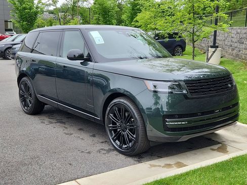 New 2026 Land Rover Range Rover Long Wheelbase SE AWD/4WD image 10