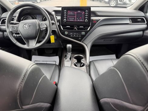 Used 2024 Toyota Camry SE FWD image 10