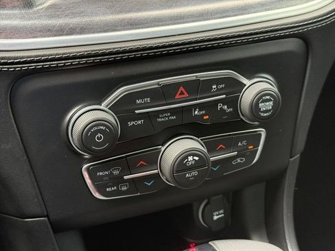 Used 2023 Dodge Charger R/T w/ Daytona Edition Group RWD image 19