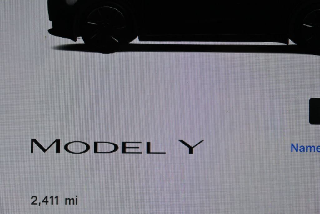 Used 2026 Tesla Model Y 2WD image 18