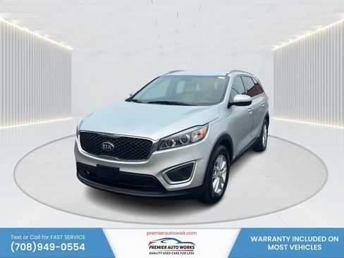 Used 2017 Kia Sorento AWD image 1