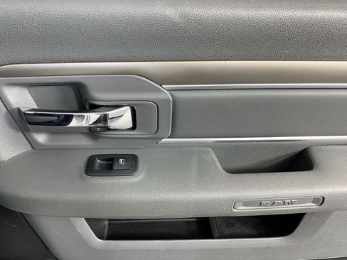 Used 2019 RAM 1500 Big Horn RWD image 34