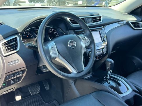 Used 2016 Nissan Rogue SL AWD/4WD image 31