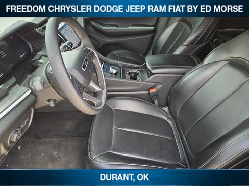 Used 2024 Jeep Grand Cherokee L Limited w/ Luxury Tech Group II RWD image 8