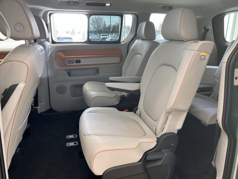 New 2025 Volkswagen ID. Buzz 1st Edition image 14