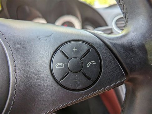 Used 2011 Mercedes-Benz SL 550 image 19