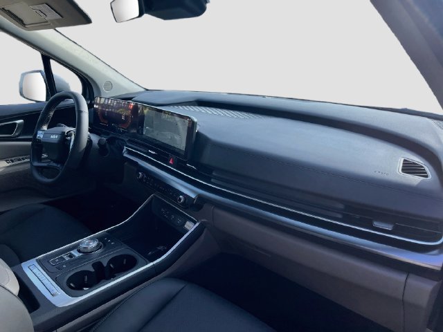 New 2027 Kia Carnival LXS FWD image 30
