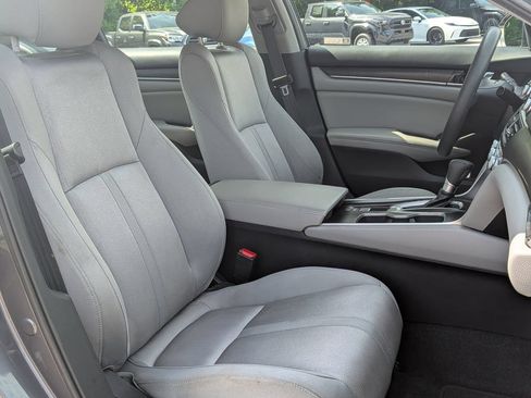 Used 2020 Honda Accord EX image 30