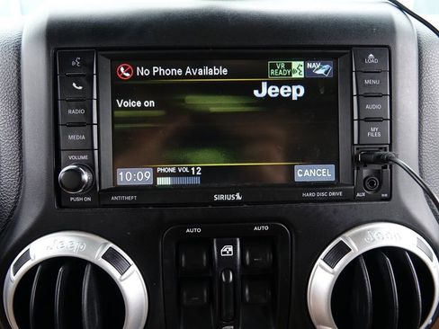 Used 2013 Jeep Wrangler Unlimited Rubicon w/ Connectivity Group image 39