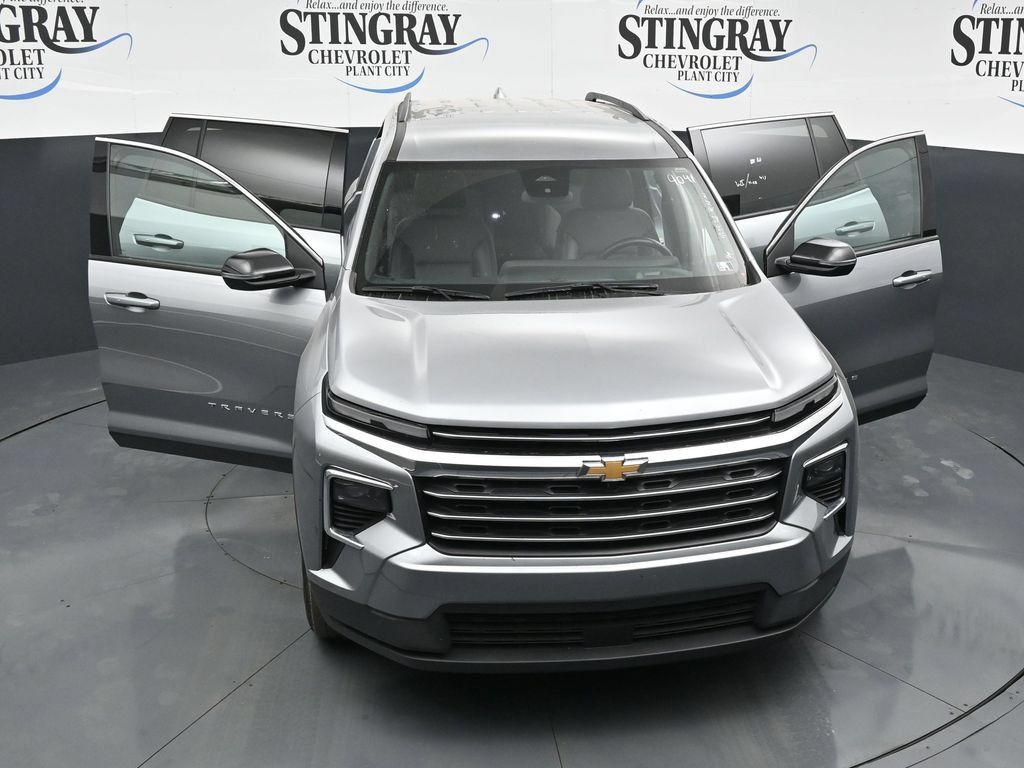 Certified 2025 Chevrolet Traverse LT AWD/4WD image 34